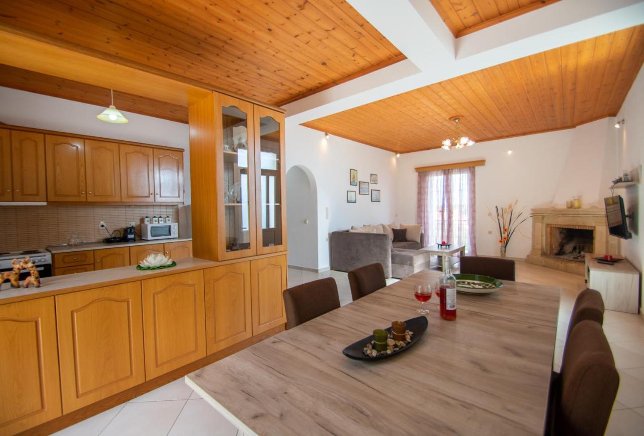 Family Private Homes & Sea View * Λιθακιά